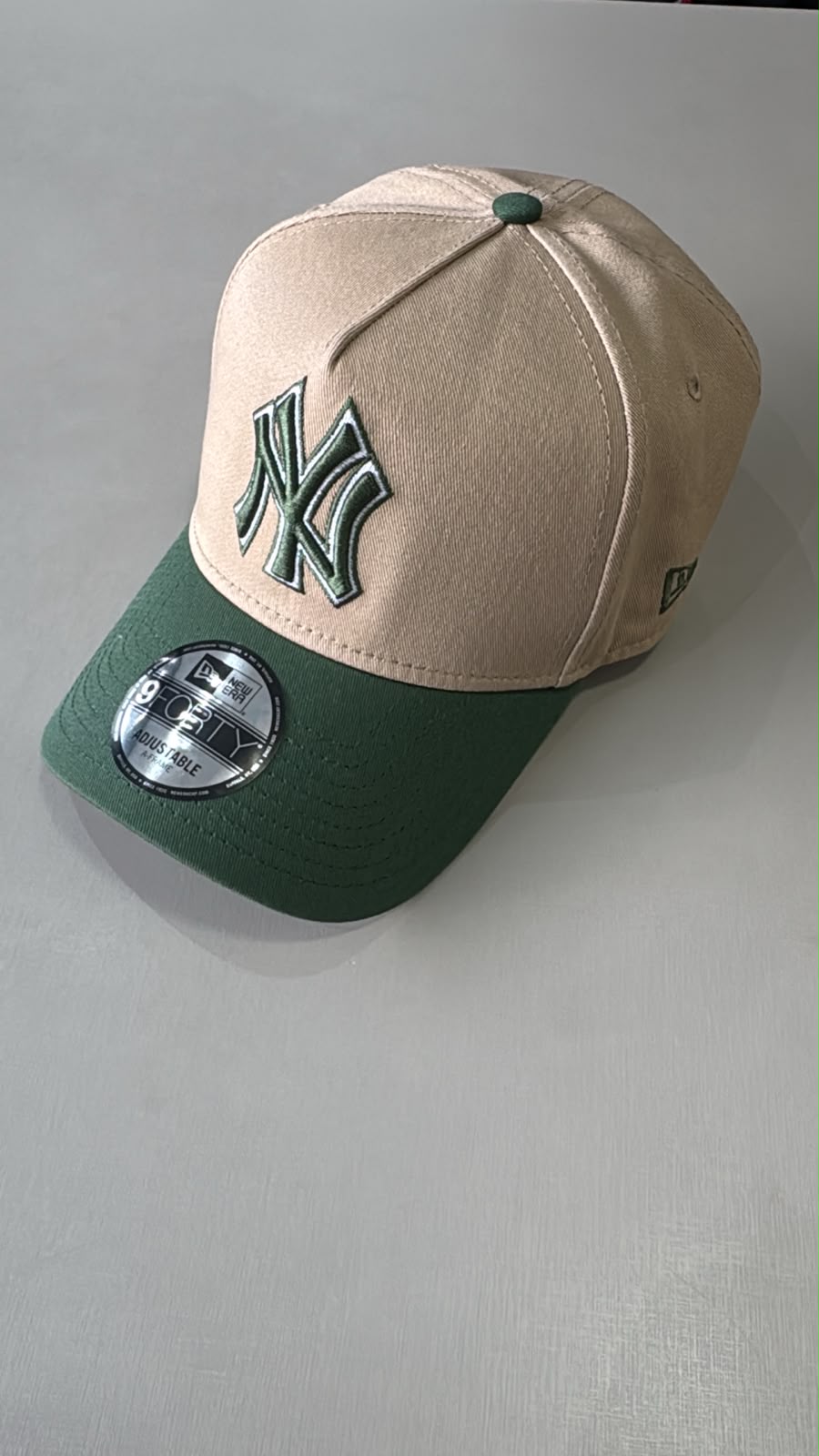 Boné New Era World Series