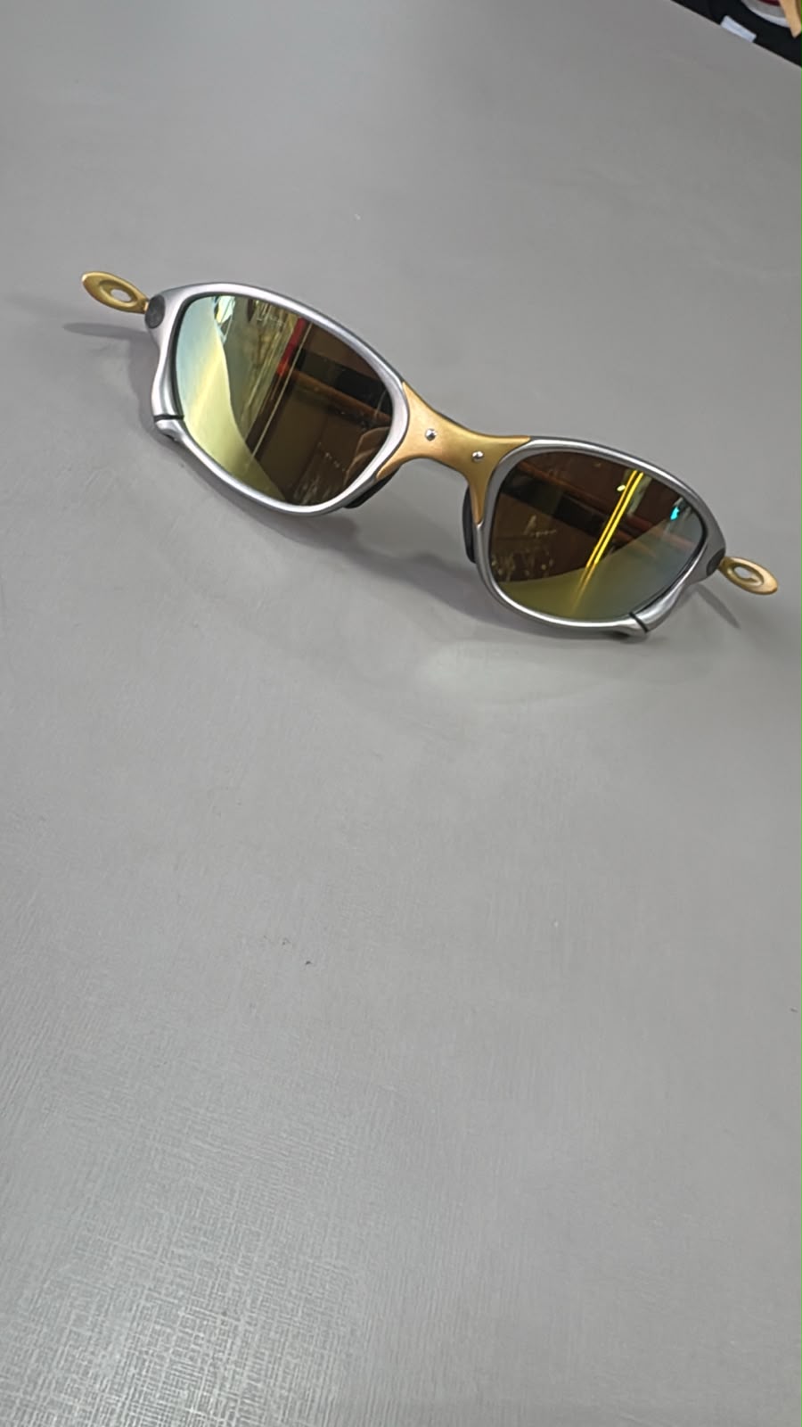 Óculos Oakley Juliet 24K