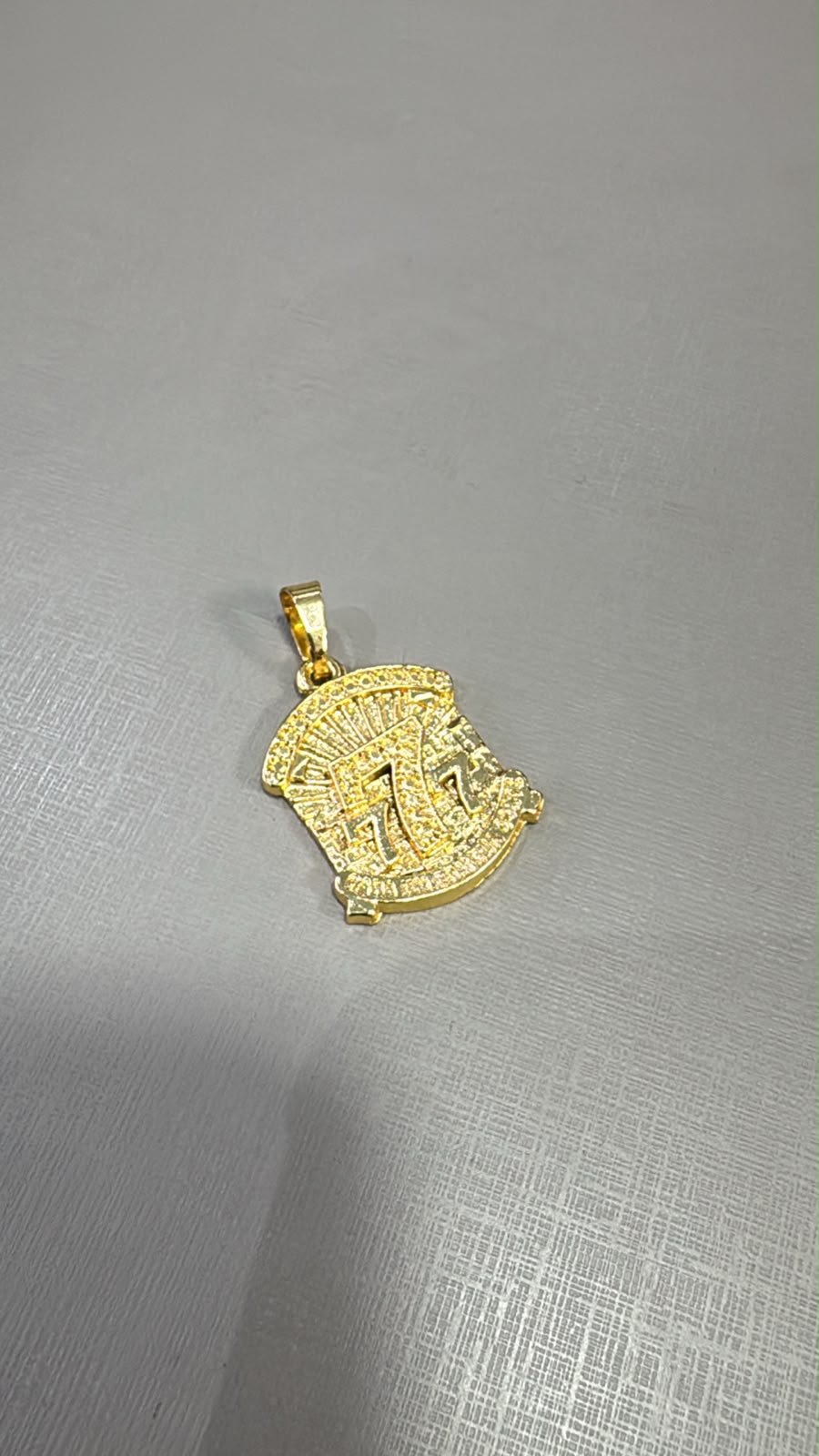 Pingente Dourado Premium