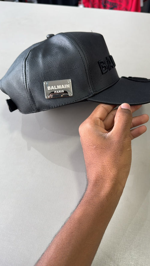 Boné de Couro Balmain